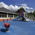 Zecamping 3 Etoiles Dog Friendly Piscine Couverte Chalet