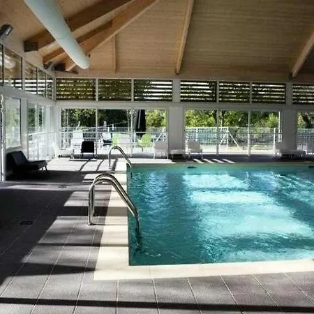 3 Etoiles - Piscine - Ccaiica *