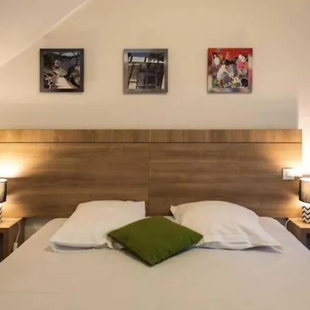 3 Etoiles - Piscine - Ccaiica 쏘뮤흐