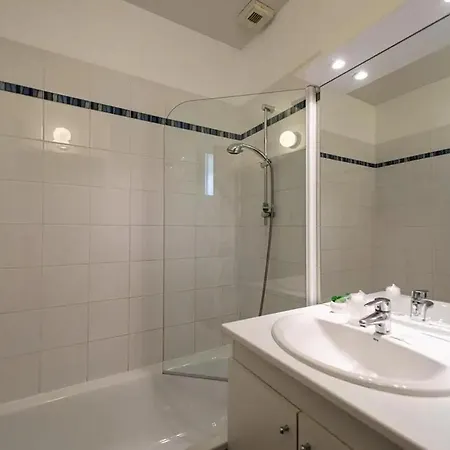 Zecamping 3 Etoiles Dog Friendly Piscine Couverte 木屋