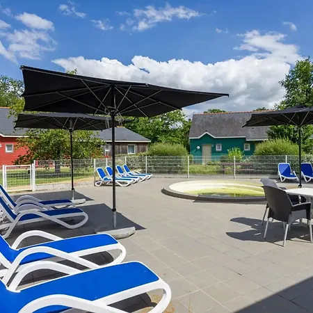 3 Etoiles - Piscine - Ccaiica