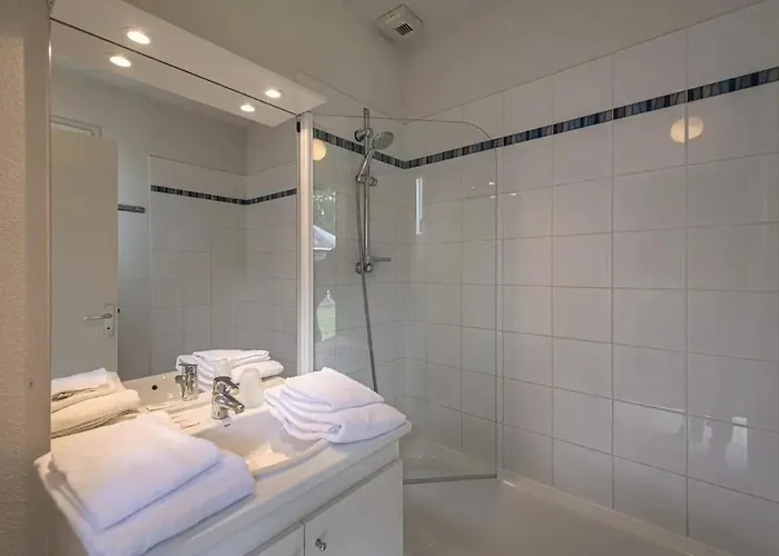 Zecamping 3 Etoiles Dog Friendly Piscine Couverte * Saumur