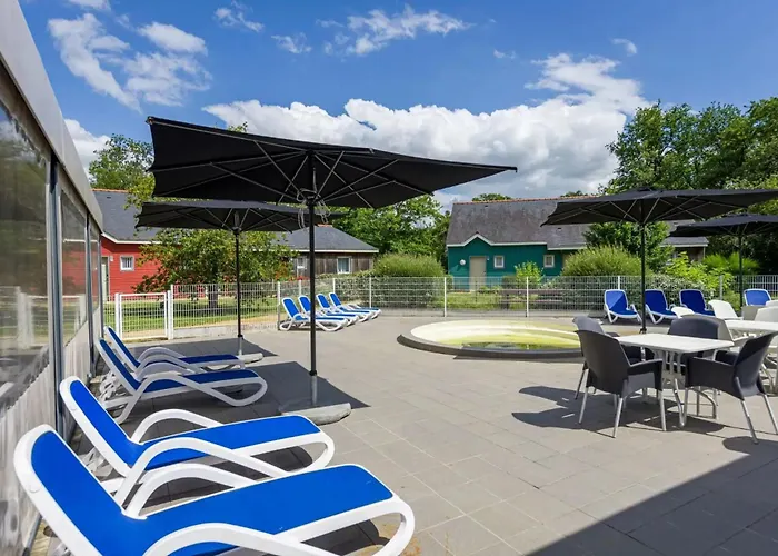 3 Etoiles - Piscine - Ccaiica